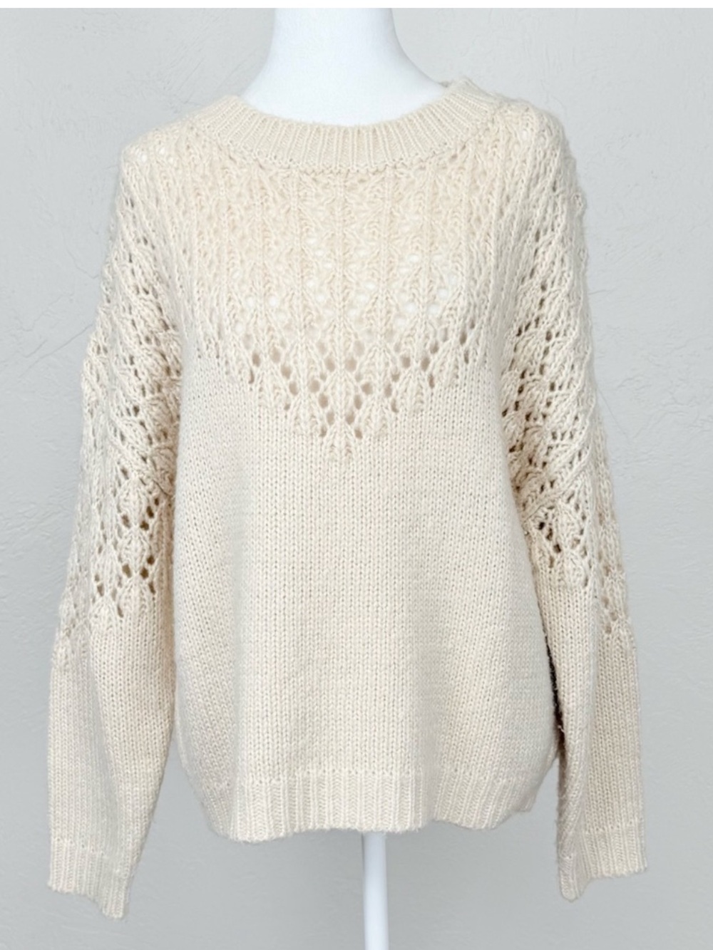 Vagabond Cream Knit Sweater Size Medium
